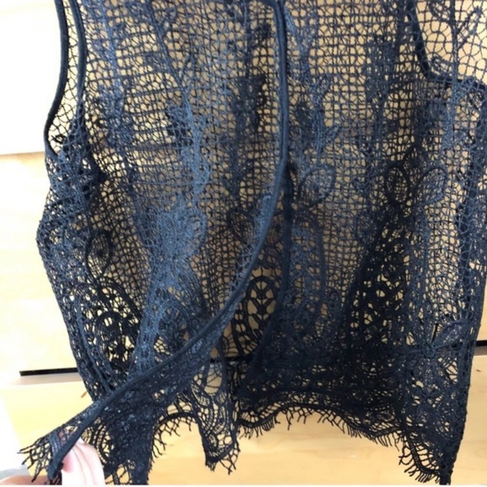 NWT House of Harlow 1960 Black Lace Crochet Slit Back Tank Top Boho Sz XS - Picture 9 of 9